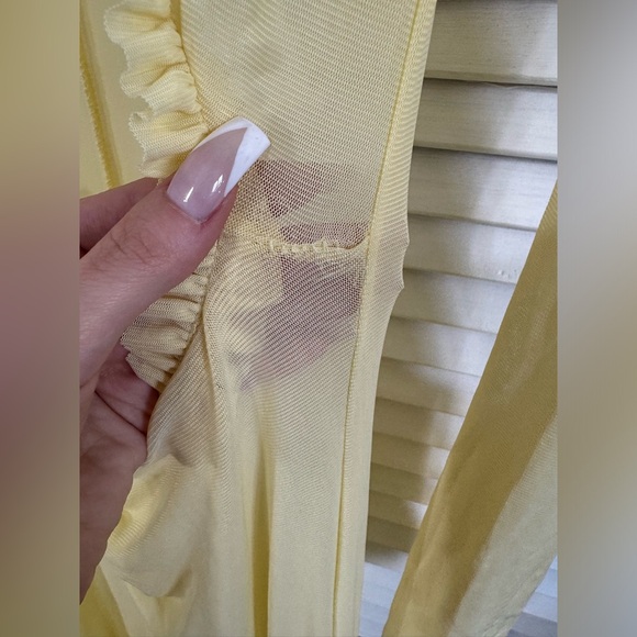 NWT Yellow Ruffle Trim Ruched Cut Out Maxi Dress - Picture 9 of 10